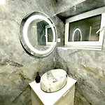 Appartamento De Blue-rooftop Pool&jacuzzi Bol
