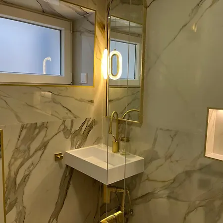 アパート De Blue *