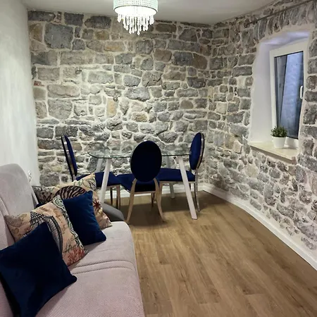 Apartment De Blue