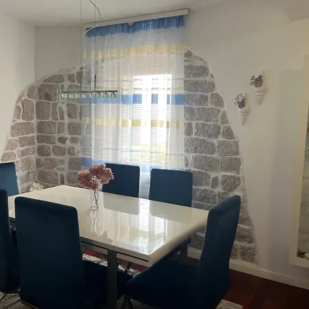 De Blue Apartment