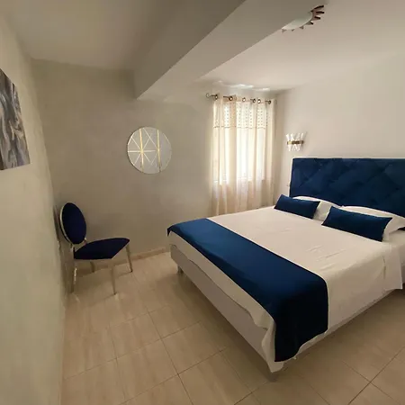 Apartment De Blue