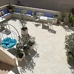 De Blue-rooftop Pool&jacuzzi Bol